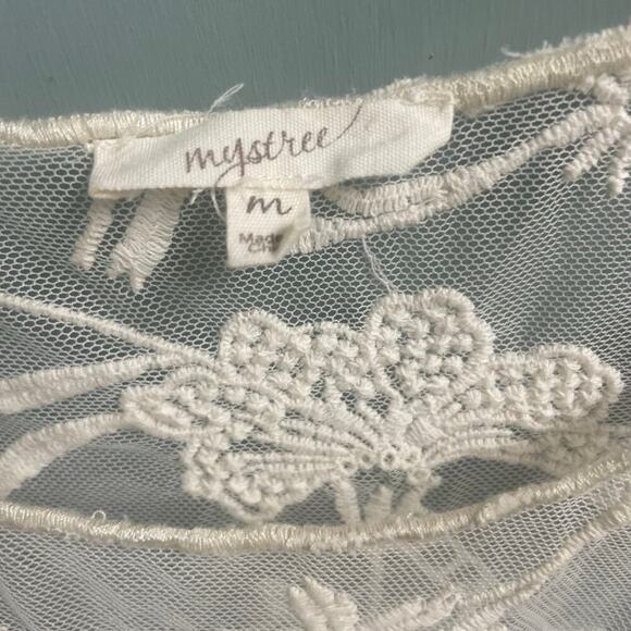 Mystree Size Medium Blouse Sheer Lace Crochet Boho Cottage Feminine - Picture 3 of 4
